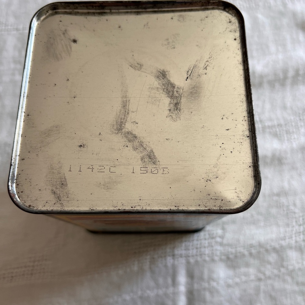 Vintage collectibles tins - Picture 10 of 16